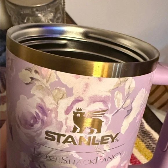 Stanley Love shack fancy tumbler 40oz - Picture 7 of 9
